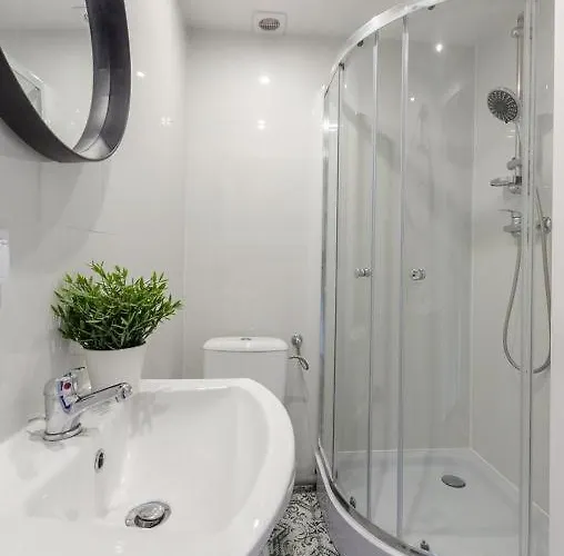 Centrum 1 Struga 46 *